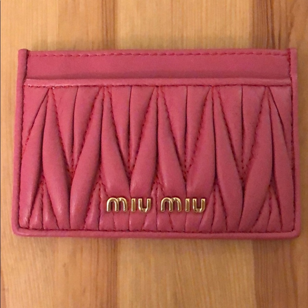 ❌ SOLD Miu Miu Matelasse Pink Cardholder